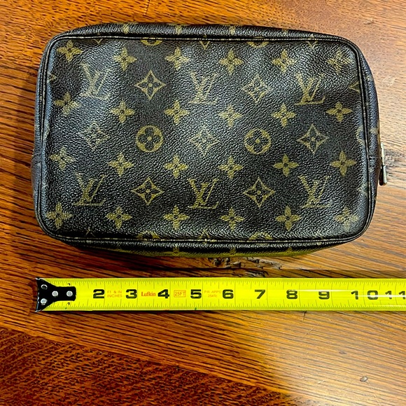 🤎LOUIS VUITTON MONOGRAM TROUSSE TOILETTE 23🤎 - Picture 8 of 10